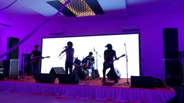 famous live band nagpur